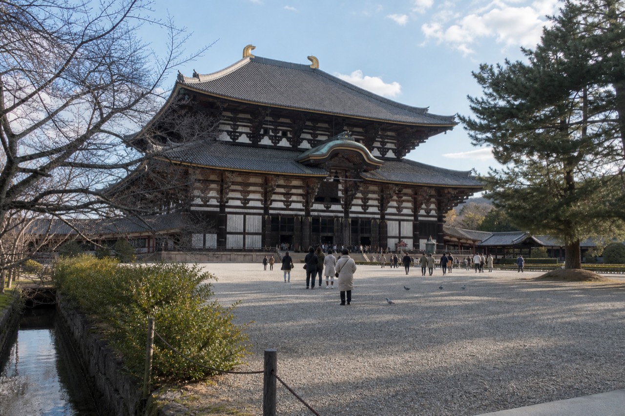 The wooden Great Buddha Hall of Todai-ji seen from across its stone courtyard